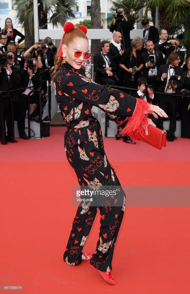 Những nhân vật gây nhức mắt nhất thảm đỏ Cannes ngày 3